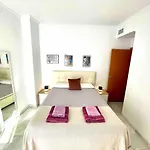 アパート Atico Triana 100 Meters With Terrace And Parking