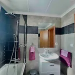Atico Triana 100 Meters With Terrace And Parking アパート