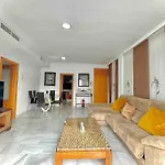 Atico Triana 100 Meters With Terrace And Parking アパート